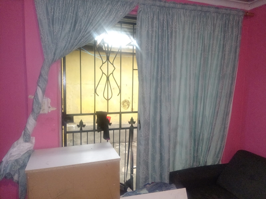 3 Bedroom Property for Sale in Lentegeur Western Cape